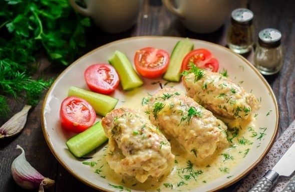 Мясные рулетики с сыром и зеленью: идеальное блюдо для праздников