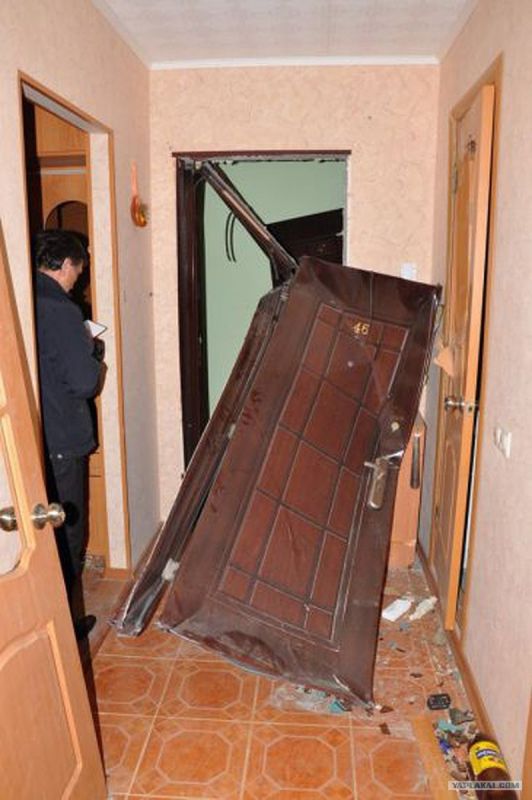 Пенсионерка добивается справедливости: управляющая компания заплатит за вскрытие квартиры