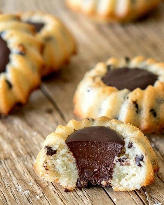 Спокойный взгляд на финансье: простые шаги к идеальному сочетанию орехов и шоколада