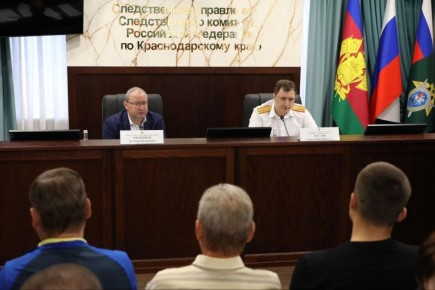 Руководитель СУ СК России по Краснодарскому краю по результатам личного приема дал ряд поручений о возбуждении уголовных дел по фактам ненадлежащего оказания медицинской помощи