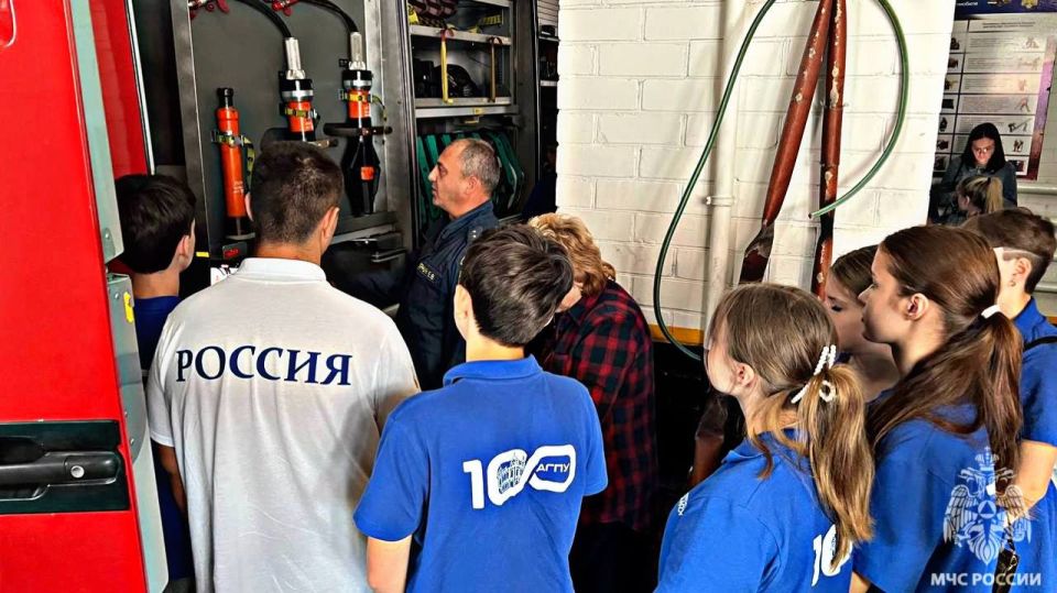 Университетские смены. «Университетские смены» — это образовательная туристическая программа, которая даёт возможность школьникам познакомиться с ВУЗами, их научными направлениями и преподавателями, а также узнать больше о...