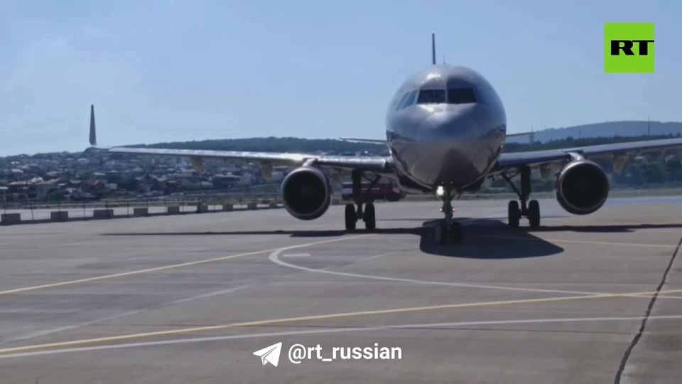   2022      