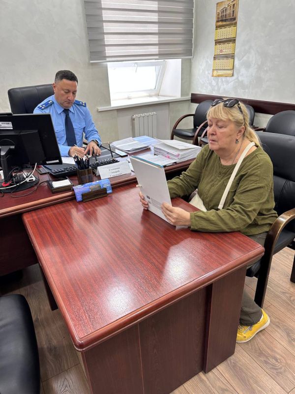 Начальник управления по надзору за следствием, дознанием и оперативно-разыскной деятельностью прокуратуры Краснодарского края Андрей Степанян провел прием граждан в прокуратуре г. Армавира