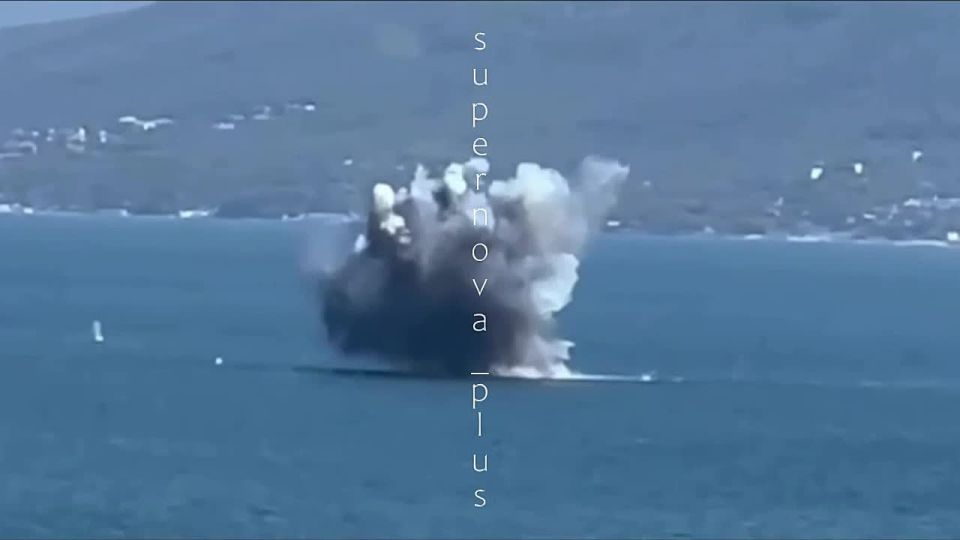 Момент уничтожения морского дрона Magura V5, атаковавшего Новороссийск