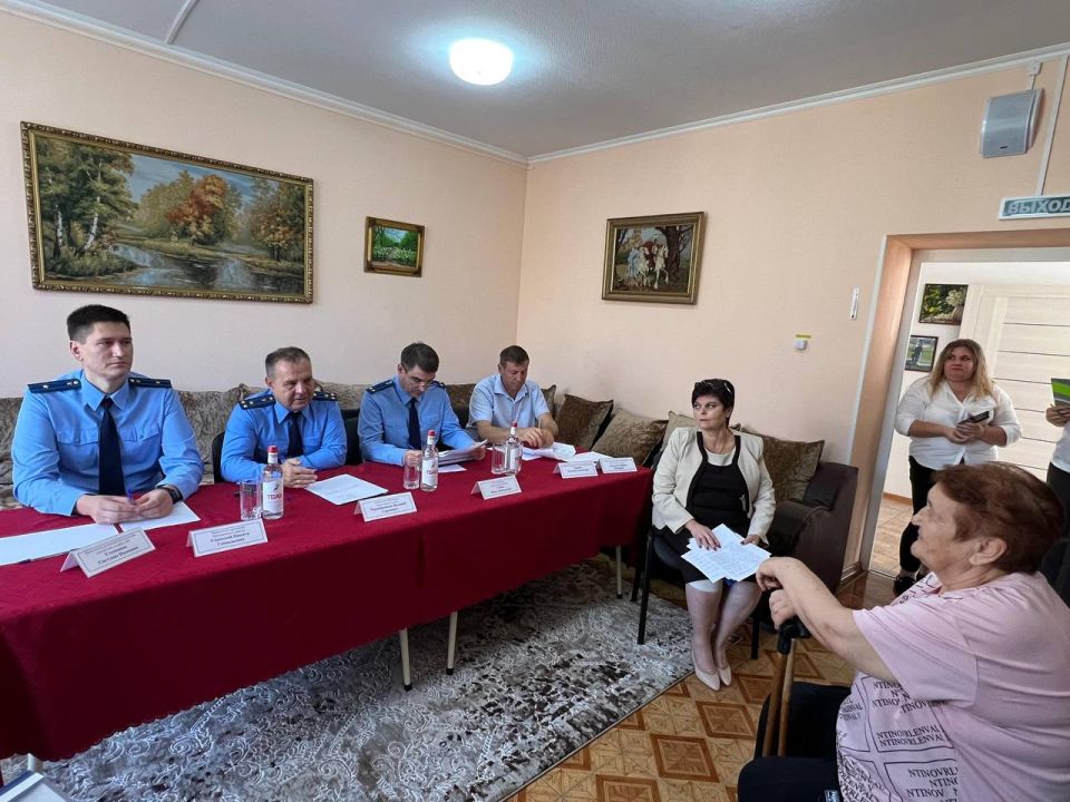 Заместителем прокурора края проведен выездной прием граждан в доме-интернате для престарелых и инвалидов