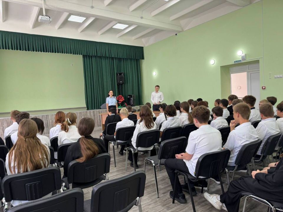 Славянской межрайонной прокуратурой проведена лекция по правовому просвещению для учащихся школы МБОУ СОШ № 17 г. Славянска-на-Кубани
