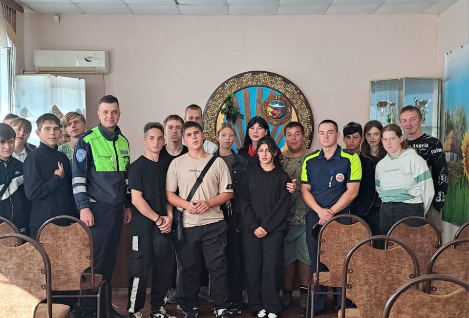 Урок безопасности от Госавтоинспекции для студентов техникума