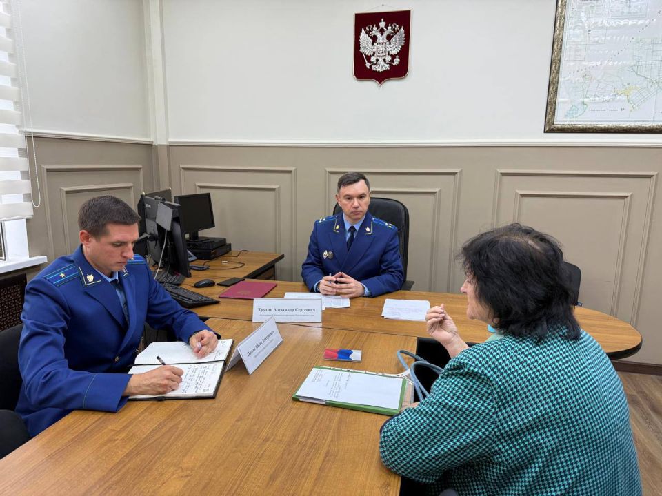 Исполняющим обязанности прокурора Краснодарского края Александром Трухиным проведен выездной личный прием граждан в Калининском районе