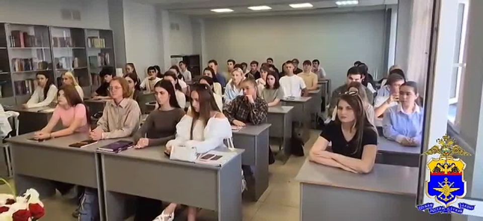 В Сочи сотрудники транспортной полиции провели акцию «Стань частью нашей команды»