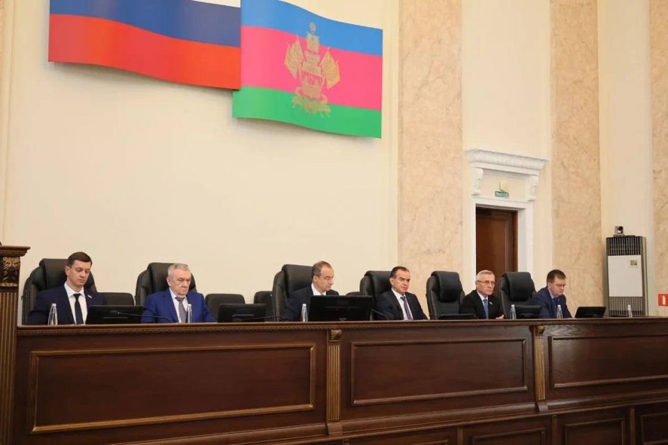 Вениамин Кондратьев: Сегодня на сессии ЗСК депутаты поддержали мое решение и утвердили первым вице-губернатором Игоря Петровича Галася