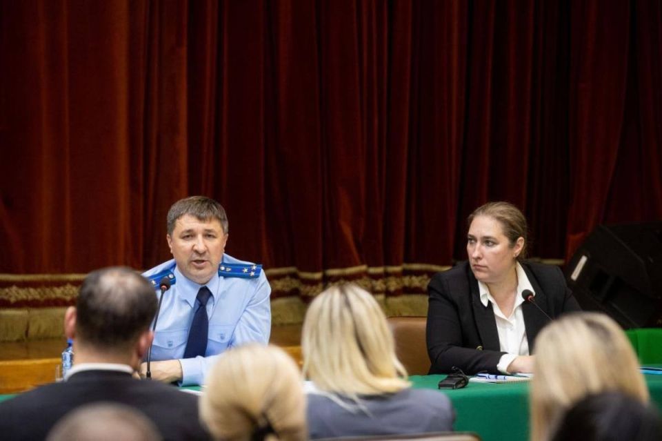 Анапским межрайонным прокурором проведен личный прием граждан, попавших в трудную жизненную ситуацию