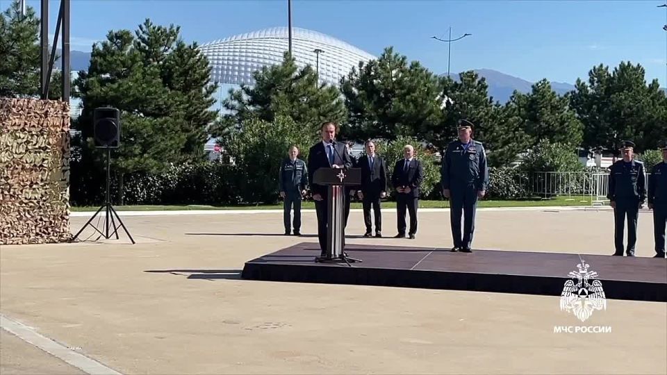 Ещё больше ярких фотографий и видео с чемпионата МЧС России по многоборью спасателей в Сочи