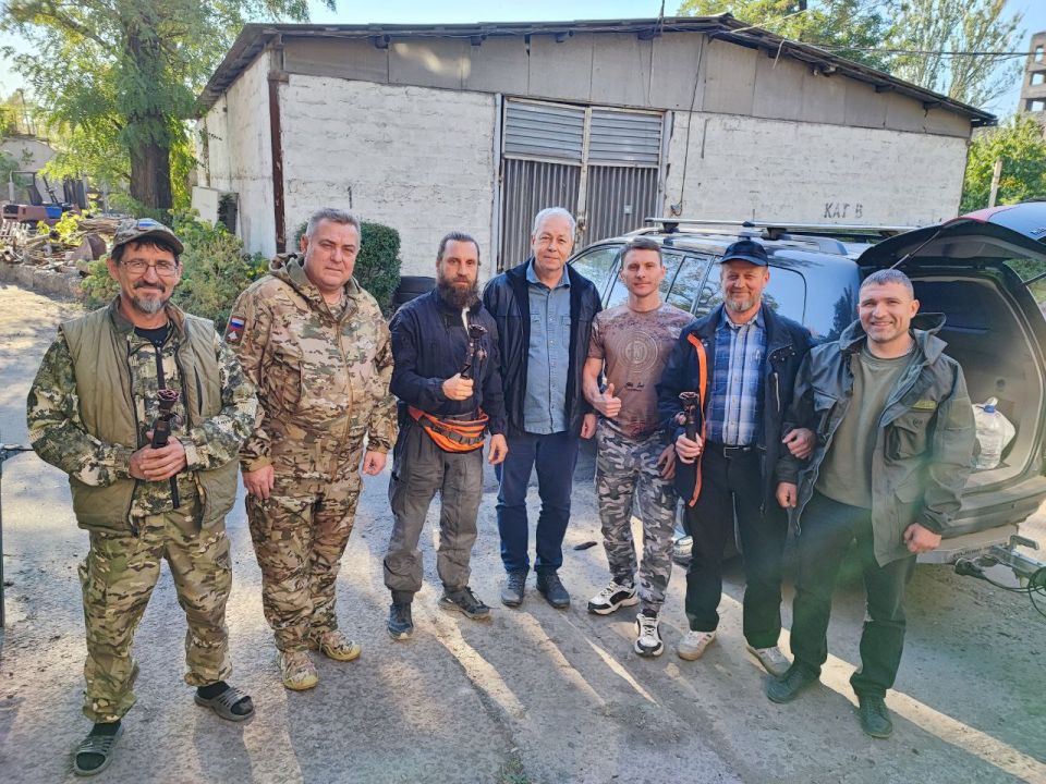 Эдуард Басурин: На прошедших выходных настоящие русские патриоты привезли гуманитарную помощь для наших военных