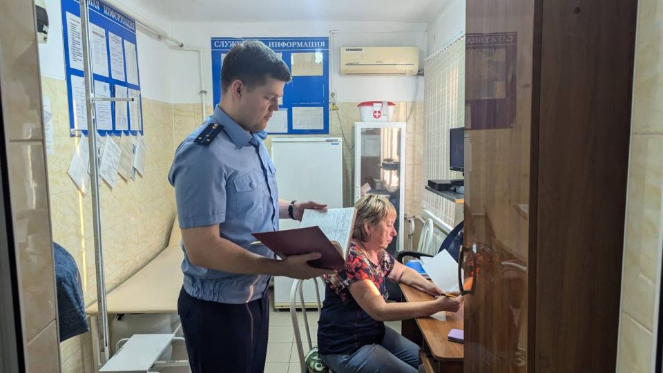 Прокуратурой Курганинского района осуществлен выездной прием граждан в отделении ночного пребывания в центре социального обслуживания