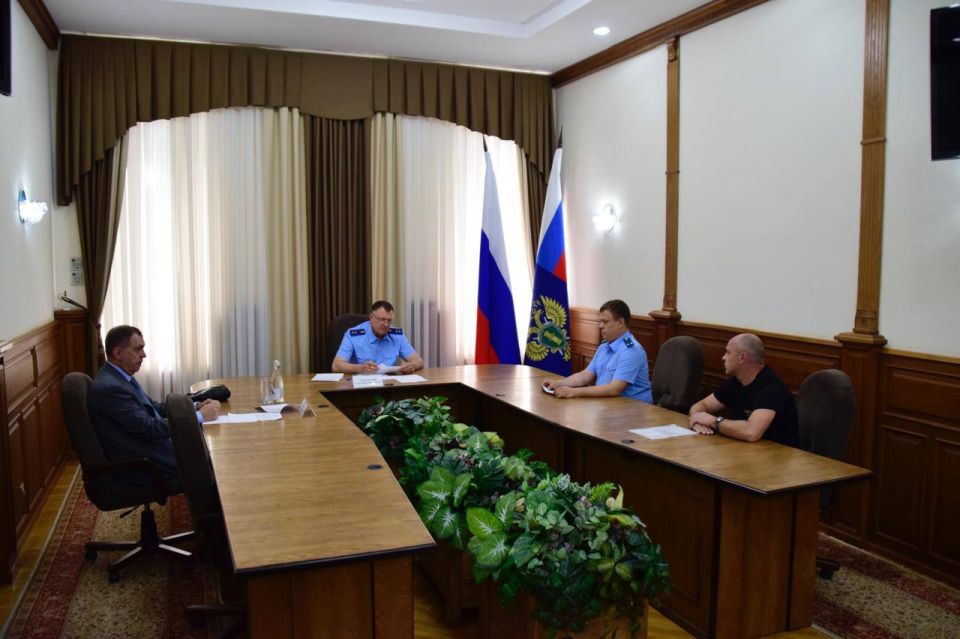 Руководством прокуратуры края проведен личный прием хозяйствующих субъектов