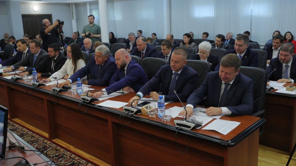 Гордума Краснодара нового созыва избрала заместителей председателя и сформировала комитеты