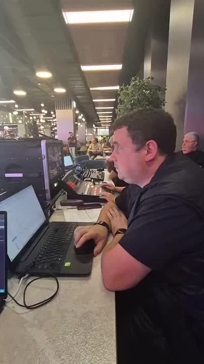   -.     ,            -