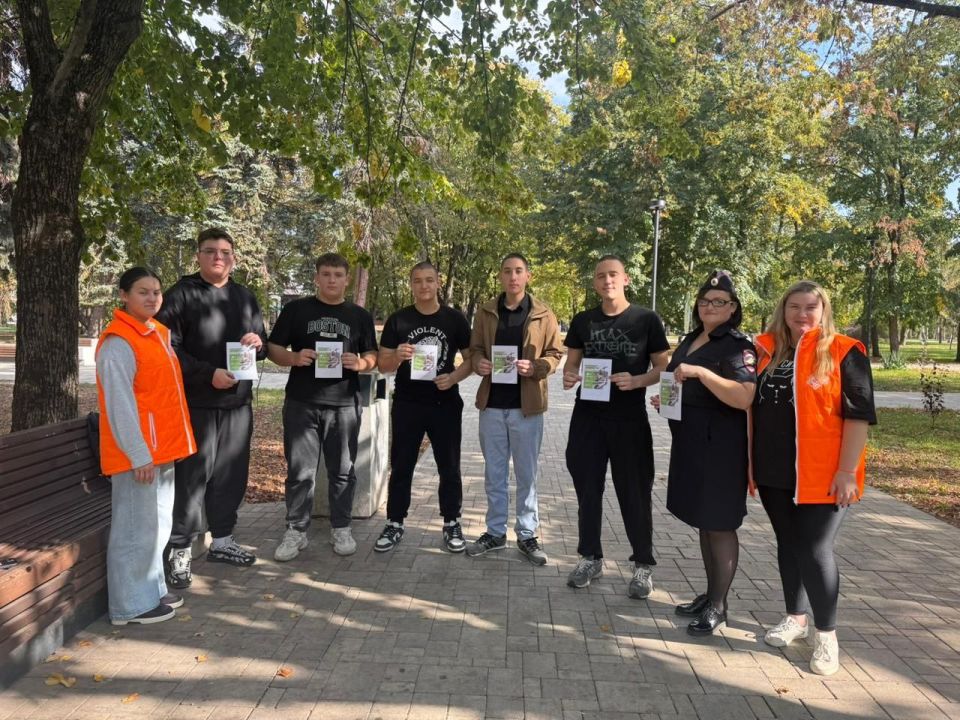 Госавтоинспекция Брюховецкого района совместно с отделом по делам молодежи провели акцию «Я соблюдаю ПДД!»