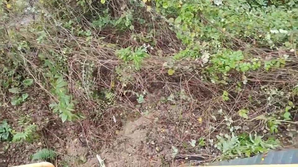 В Сочи парковка буквально исчезла, провалившись под землю