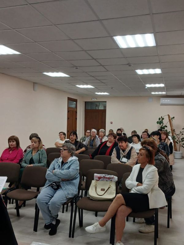 В Выселковском районе сотрудники полиции приняли участие в родительском собрании опекунов