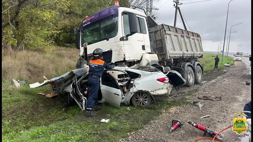 3 человека погибли в ДТП с большегрузом в Анапе
