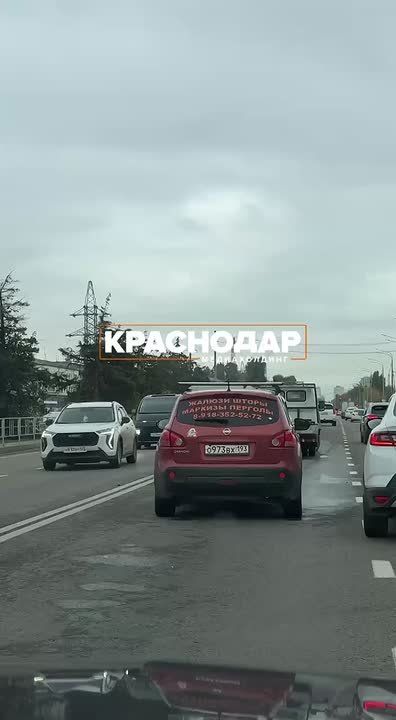 Двойное столкновение устроил водитель на Ростовском шоссе
