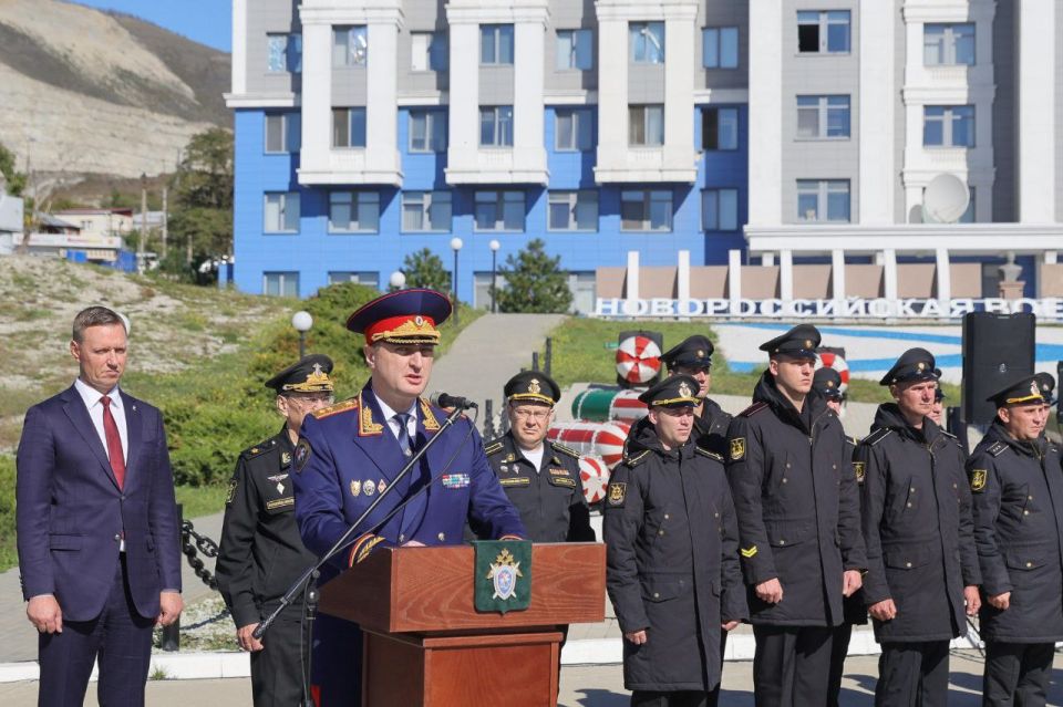 В городе-герое Новороссийске состоялась торжественная церемония принятия Присяги следователями краевого следственного управления В городе-герое Новороссийске состоялась торжественная церемония принятия Присяги следователями краевого следственного управления