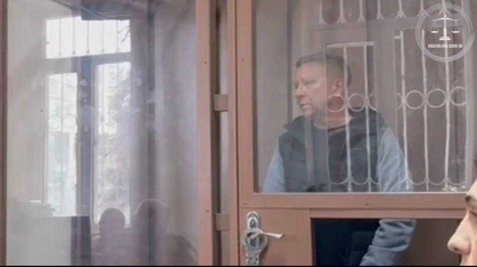 Главу Крымского района не отпустили под домашний арест