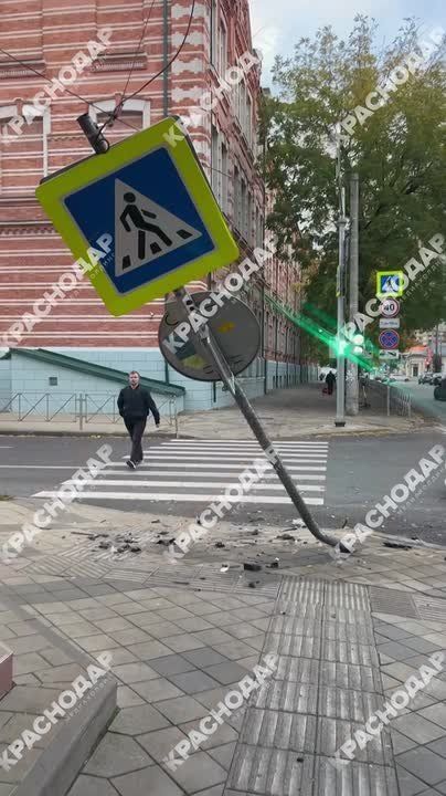 Две иномарки столкнулись на пересечении Кузнечной и Седина