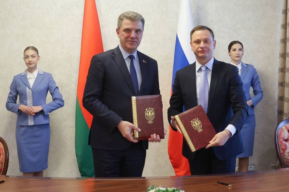 Глава Сочи Андрей Прошунин и председатель Мингорисполкома Владимир Кухарев утвердили дорожную карту по развитию дружественных отношений между городами