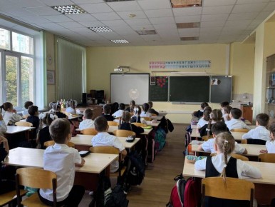 Сотрудники Госавтоинспекции провели профилактическое занятие для детей