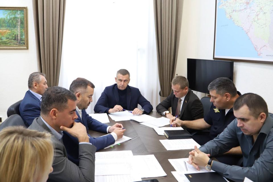      - , ,         ,        ...