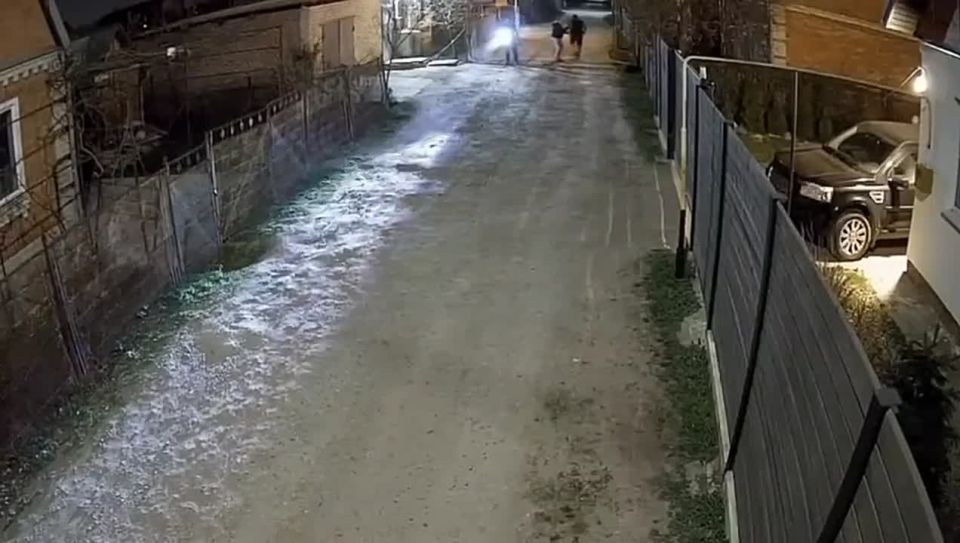 Голого мужчину задержали в Краснодаре в поселке Знаменском