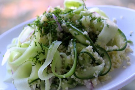 Салат из кускуса с огурцами и фетой: легкость и свежесть на вашем столе