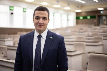 Глава Адыгеи Мурат Кумпилов назначил Бислана Мугу официальным представителем республики при президенте России