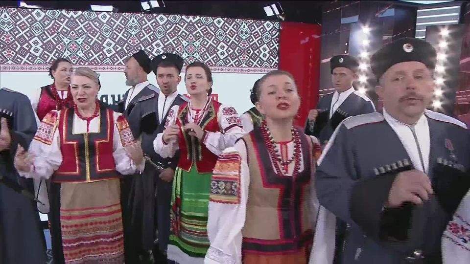 Объявляем победителя первой серии нашего проекта «Народный формат» — это народный хор «Елизаветинцы»