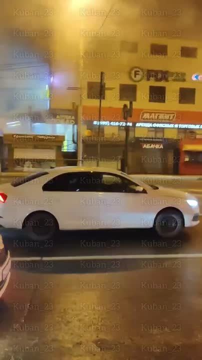 Чебуречная загорелась сегодня утром на ул. Черкасская/Восточно-Кругликовская