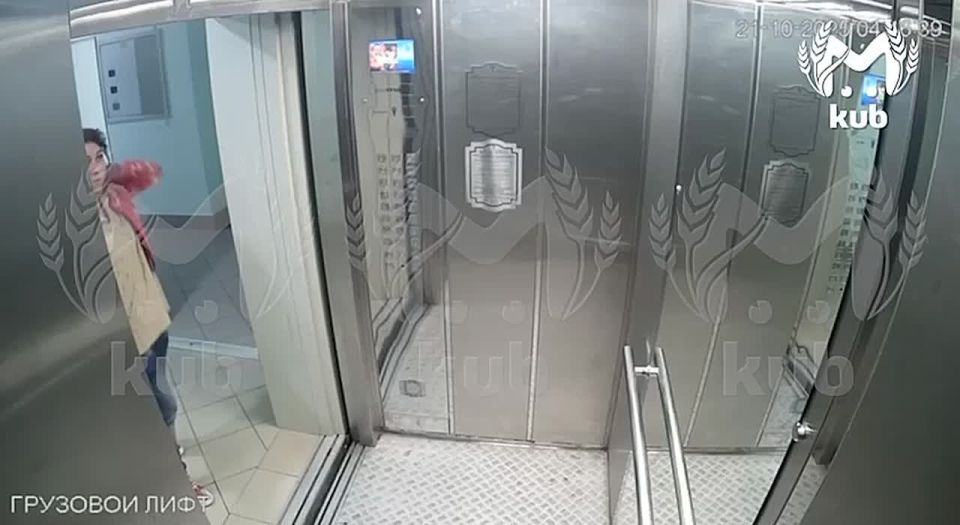 "Если я послала пахана, че, я не могу мусоров послать? Могу любого *** послать!"