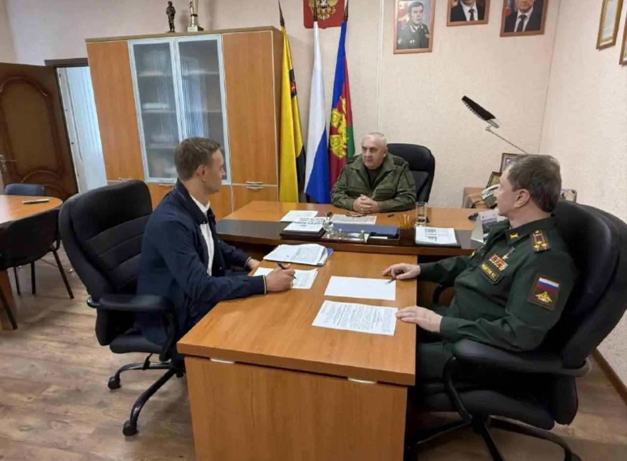 В городе-герое Новороссийске продолжается масштабная работа по отбору граждан на военную службу по контракту