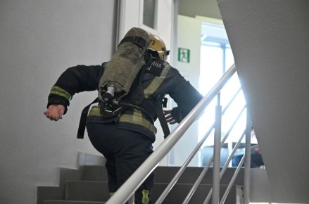 Из школы в Краснодаре из-за пожара эвакуировали 700 человек