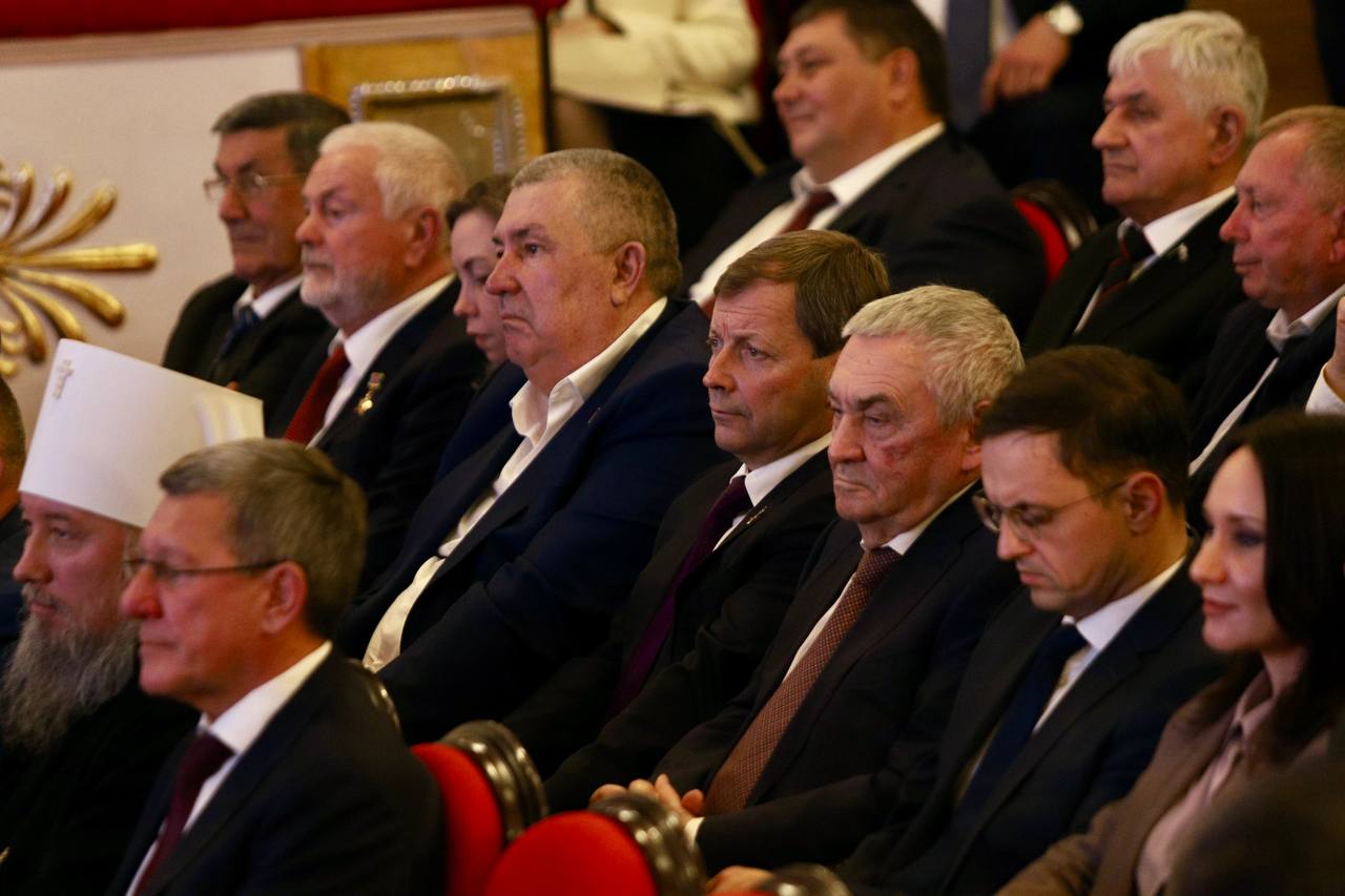 В Краснодарской филармонии имени Г.Ф. Пономаренко отметили Праздник урожая 2025 В Краснодарской филармонии имени Г.Ф. Пономаренко отметили Праздник урожая 2025