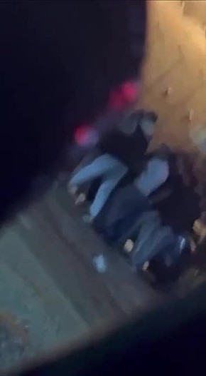 Пьяный водитель врезался в легковушку и наехал на двоих людей в Краснодарском крае, один из пострадавших в больнице, сообщили в МВД региона