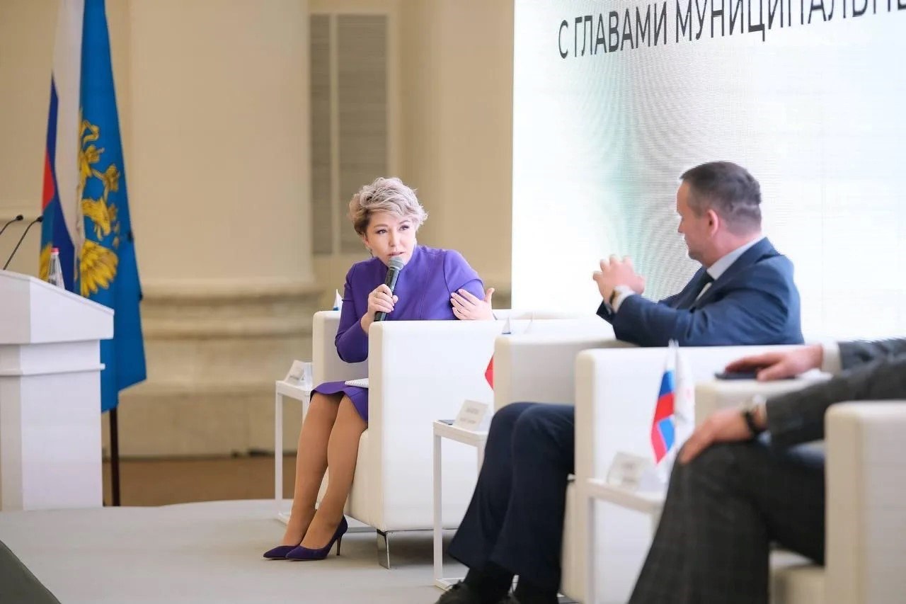 Евгений Наумов: В рамках проекта «Муниципальный диалог» в Москве состоялась встреча с министром транспорта России Андреем Сергеевичем Никитиным Евгений Наумов: В рамках проекта «Муниципальный диалог» в Москве состоялась встреча с министром транспорта России Андреем Сергеевичем Никитиным