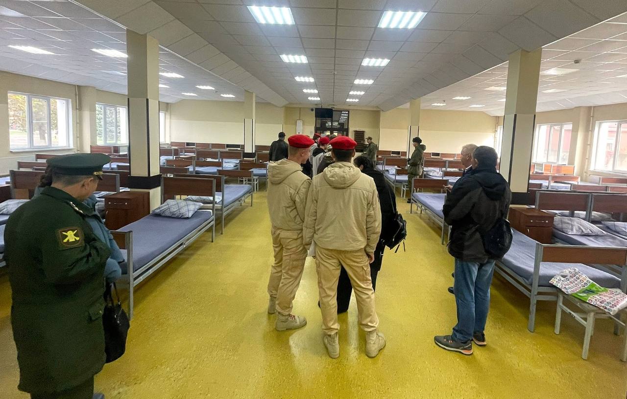 В ЕДИНСТВЕ СИЛА. 25 октября 2025 года, в преддверии Дня народного единства, на базе 726 учебного центра войск ПВО СВ, состоялся юнармейский Слет, в рамках которого прошла торжественная церемония приведения Присяги... В ЕДИНСТВЕ СИЛА. 25 октября 2025 года, в преддверии Дня народного единства, на базе 726 учебного центра войск ПВО СВ, состоялся юнармейский Слет, в рамках которого прошла торжественная церемония приведения Присяги...