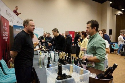 Специализированная ярмарка винодельческой продукции объединила в Сочи более 40 виноделен и импортеров