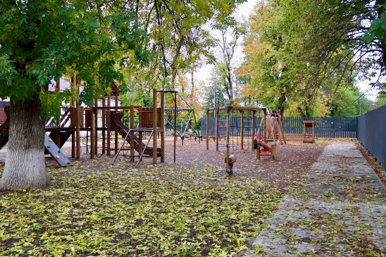 В станице Тбилисской благоустроили сквер В станице Тбилисской благоустроили сквер
