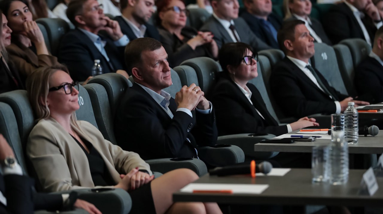 Специалисты управления гражданской защиты провели занятие по безопасности в школе №110 Специалисты управления гражданской защиты провели занятие по безопасности в школе №110