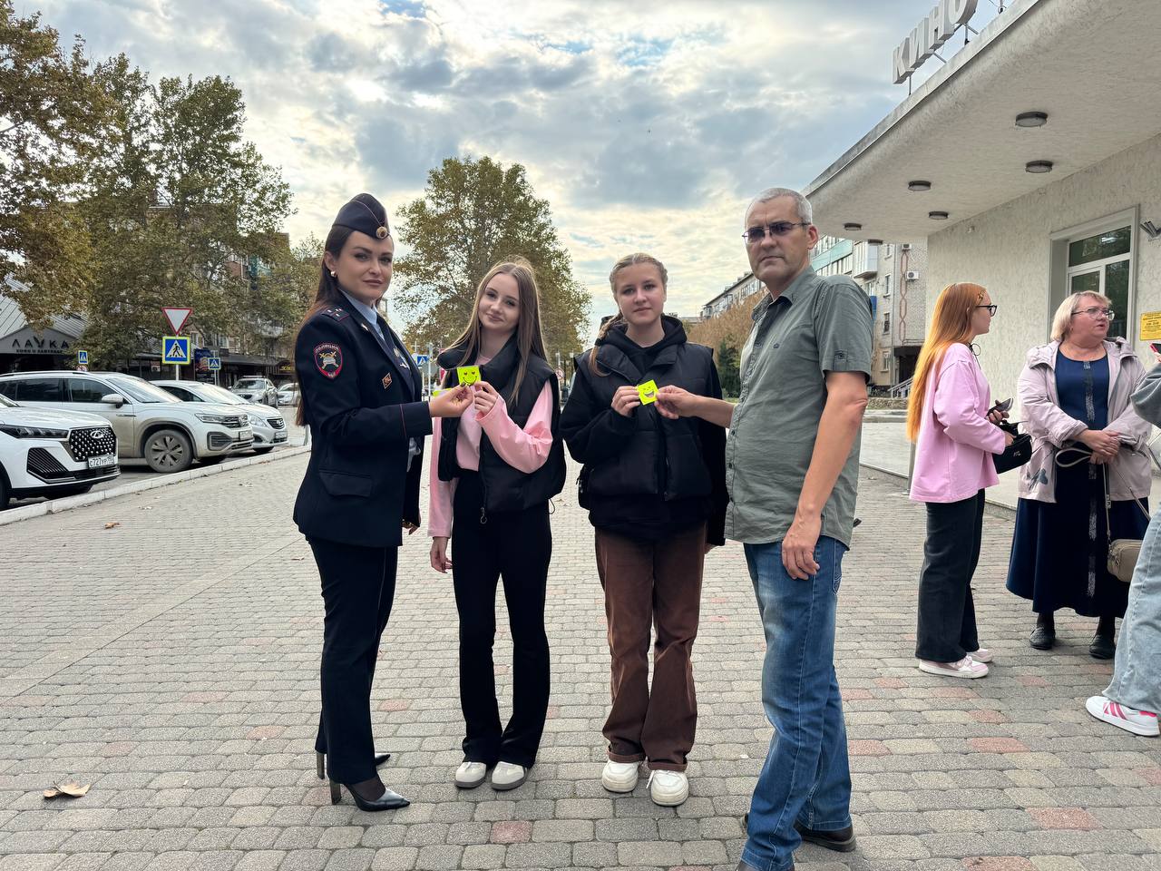 Автоинспекторы Славянского района провели профилактическую акцию «Засветись» Автоинспекторы Славянского района провели профилактическую акцию «Засветись»