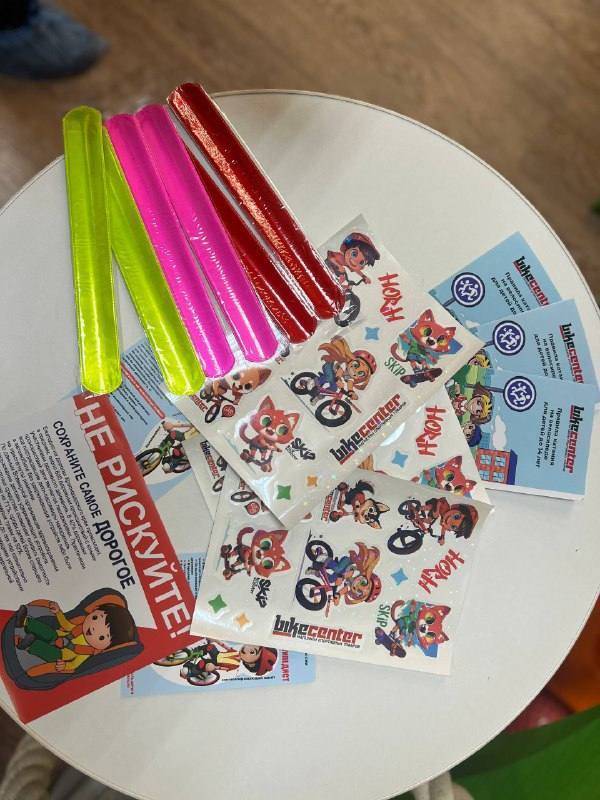 Краснодарские госавтоинспекторы провели практическое занятие по ПДД в детском саду «Калинка – Юниор» Краснодарские госавтоинспекторы провели практическое занятие по ПДД в детском саду «Калинка – Юниор»