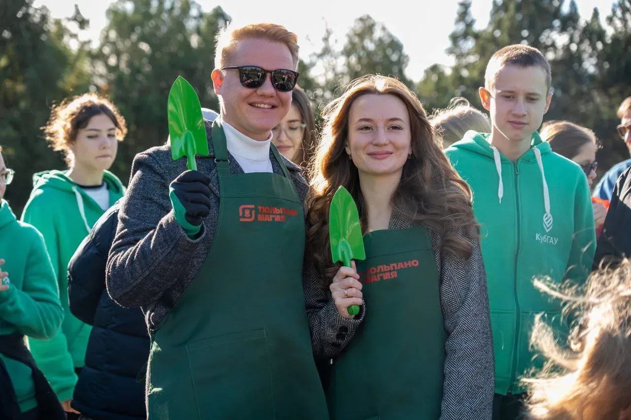 В Ботаническом саду КубГАУ в Краснодаре высадили 150 тысяч луковиц тюльпанов В Ботаническом саду КубГАУ в Краснодаре высадили 150 тысяч луковиц тюльпанов